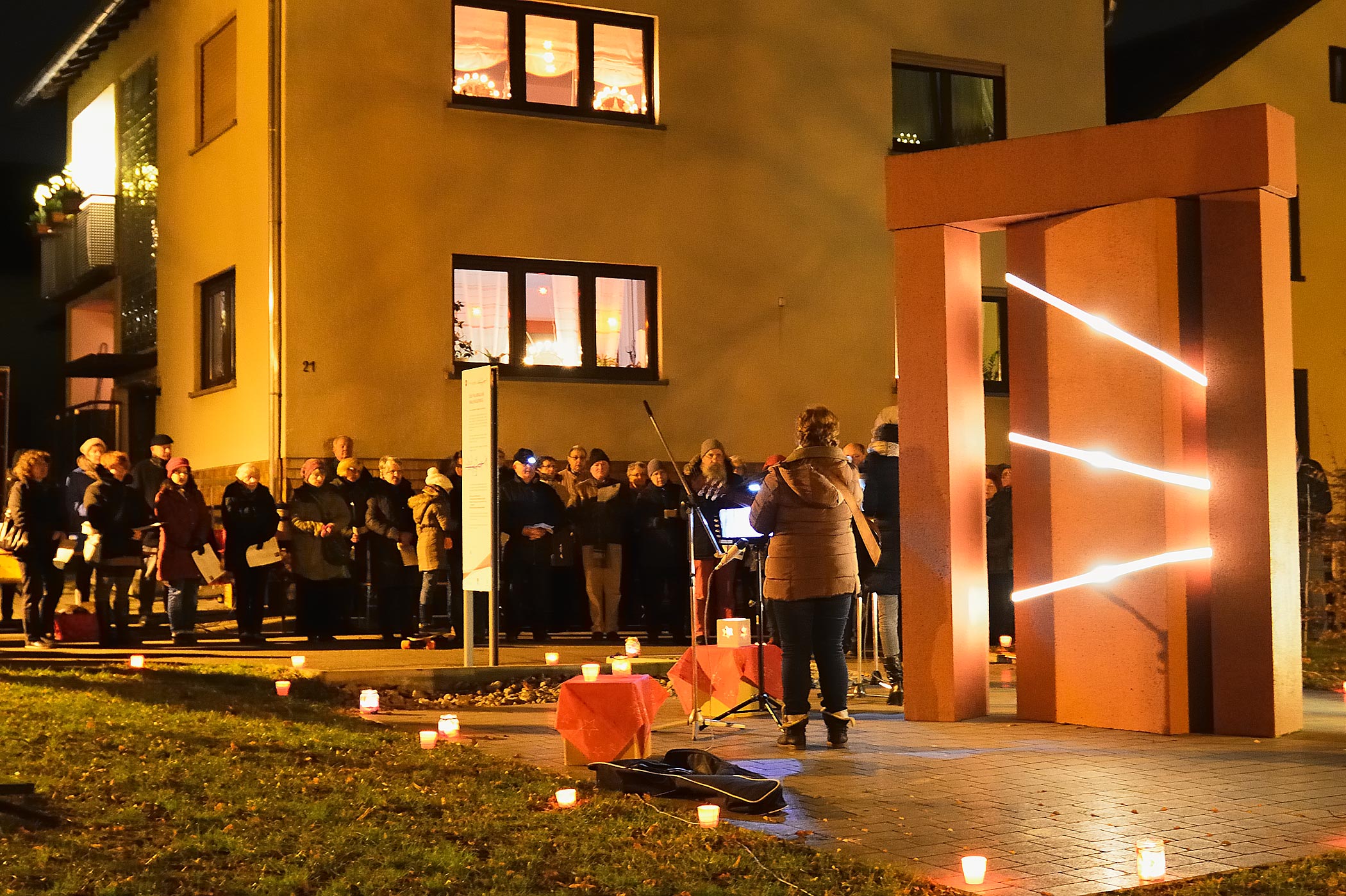 Weihnachtssingen am Palmbacher Waldenserplatz